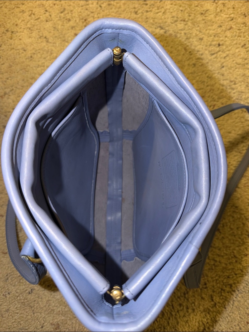 Vintage COACH #9996 periwinkle Leather "Medium Framed Pouch" Handbag - Picture 6 of 16